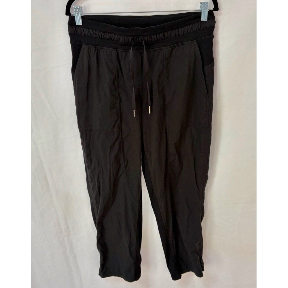 Lululemon Dance Studio Mid-Rise Crop Pants Size 8